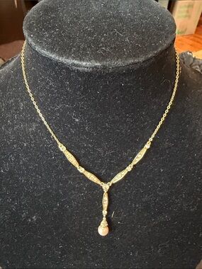 Elegant Gold Pearl Drop Necklace - Women's Jewelry